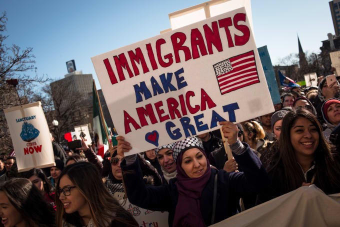 Миграционные правила для тех кто оказался «запертым» ка­рантином на территории США