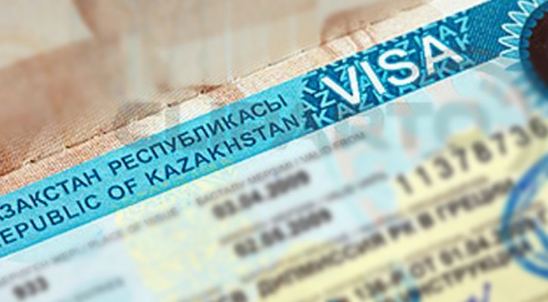 Казахстан приостанавливает безвиз для иностранцев