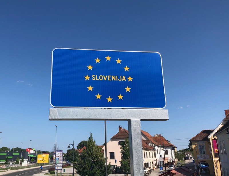 Словения открывает свои границы
