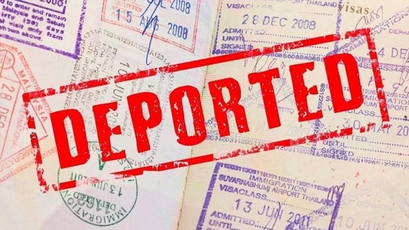  Основанием для депортации может стать даже пост в социальной сети