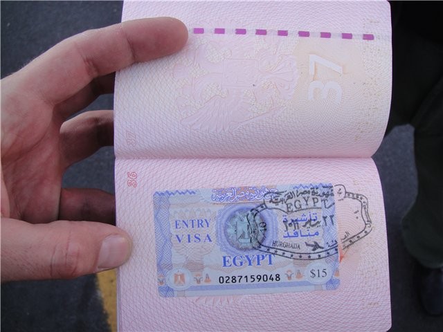 Для индивидуальных поездок в Египет  Россиянам придется получать визу в России